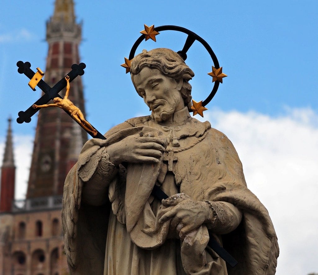 Négocier le rachat du nom de domaine religieux.fr